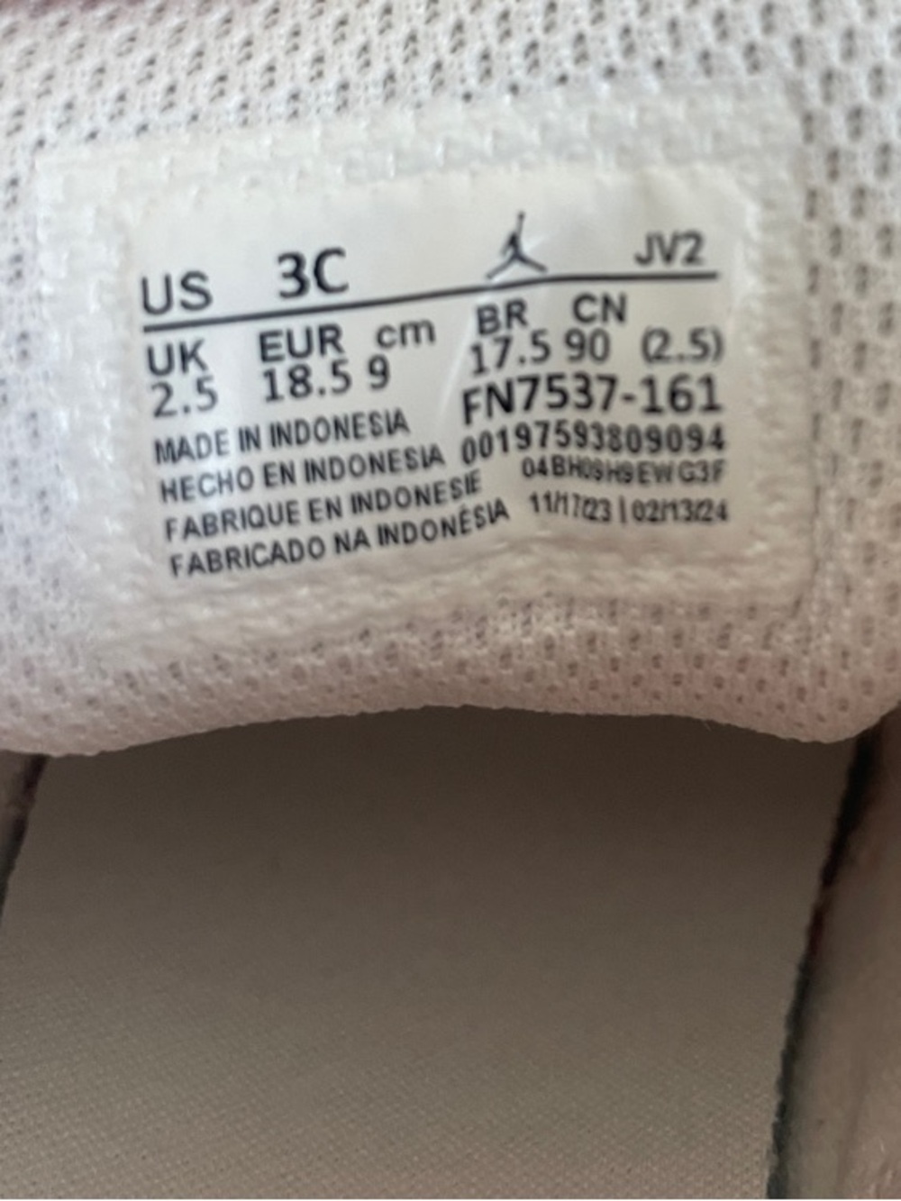 Jordan 1 MID SE Toddler Pink and White High-Top Sneakers Size 3C (EUC) - Picture 2 of 10